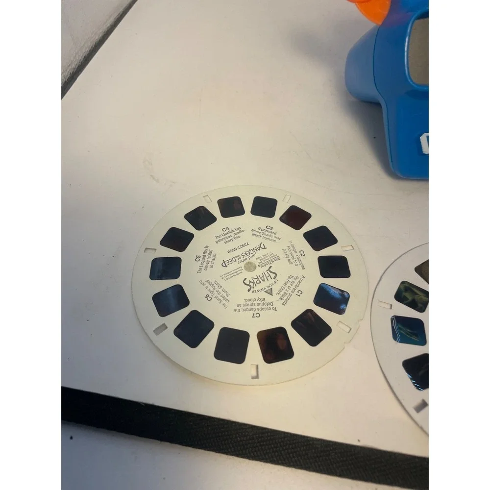 View-Master 3 Reels Look And See In 3-D And Blue Viewer.